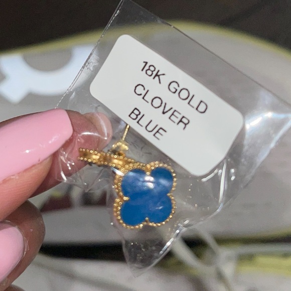 Blue Gemstone & 18K Gold Clover Earrings - Picture 4 of 4